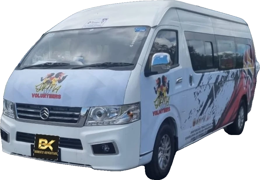 Golden Dragon 19-Seater from the JT Motors fleet